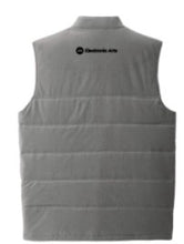 Load image into Gallery viewer, Travis Mathew Men's Cold Bay Vest

